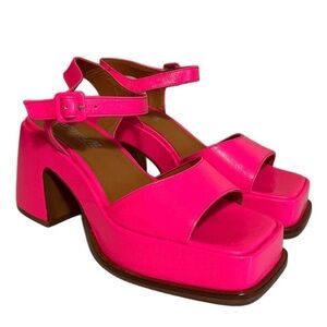 L’Intervalle Neon Pink Platform Heels